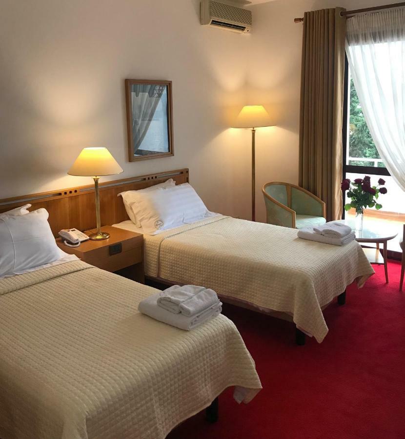 Chateau Linza Resort Tirana Exteriör bild
