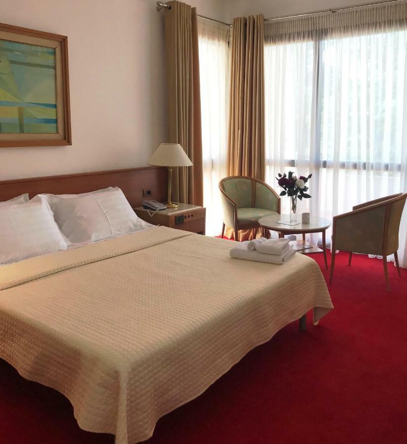 Chateau Linza Resort Tirana Exteriör bild